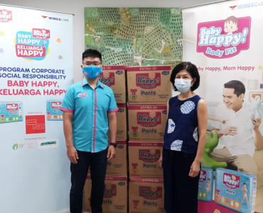 Donasi 25.000 Popok Baby Happy Body Fit Pants untuk Yayasan Kanker Anak Indonesia